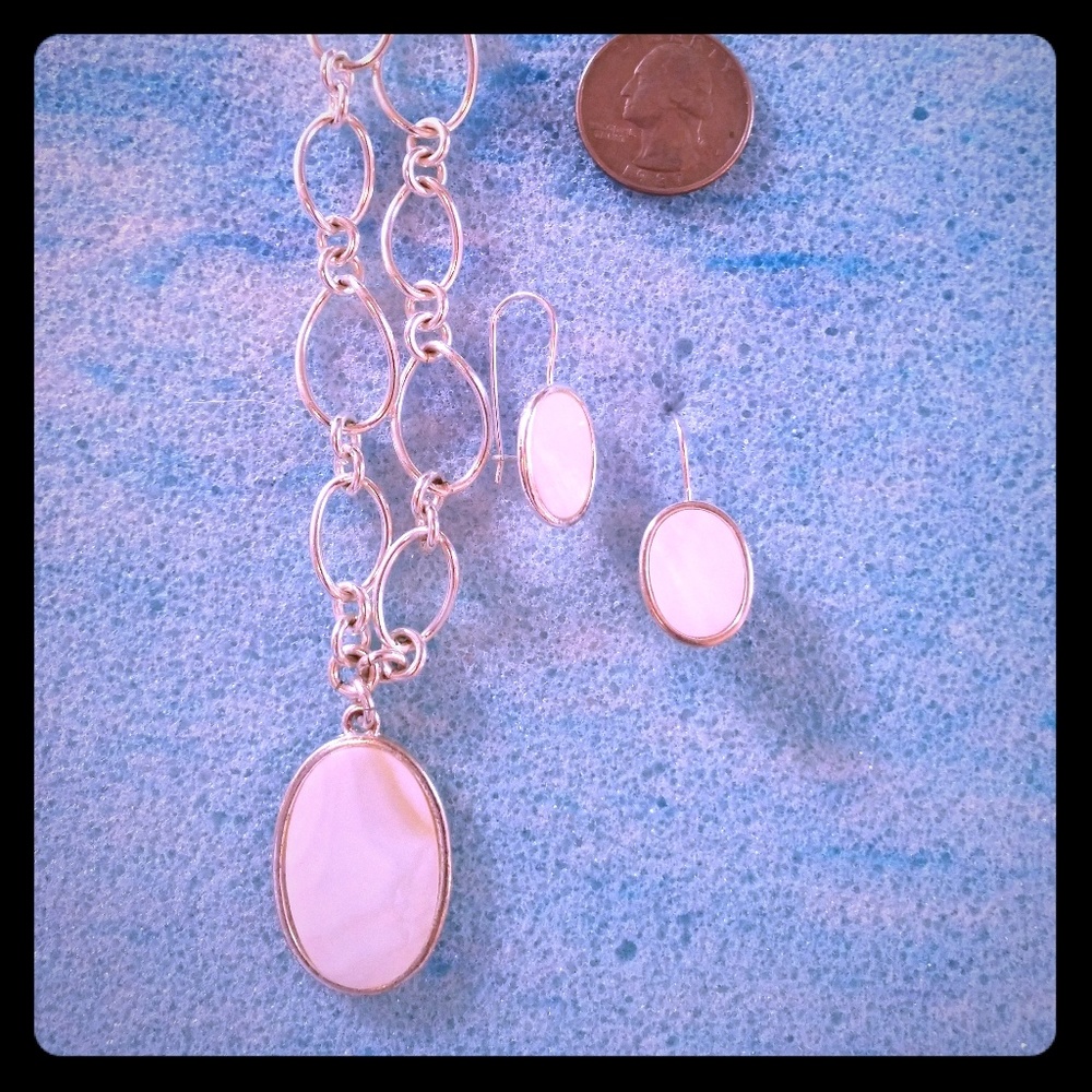 Silver tone necklace and earrings